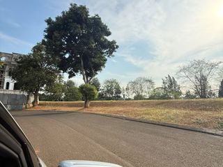 Dijual Tanah Kavling Eksklusif Paramount Hill Golf Gading Serpong – View Lapangan Golf Terbaik, Hadap Timur, Bisa Beli Sebagian!