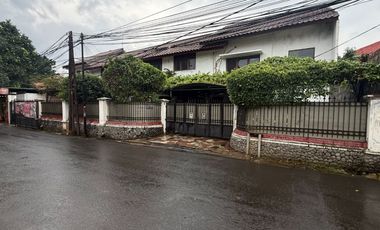 RUMAH DIJUAL 1 LAHAN 3 RUMAH MEWAH CIPETE SELATAN DEKAT MRT CIPETE