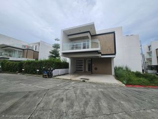 Unfurnished 3BR House for Rent in M Residences, Taguig
