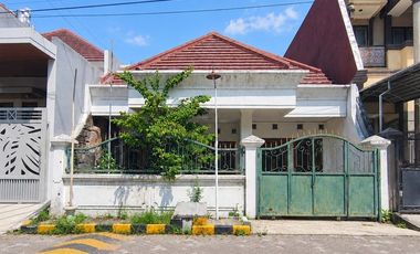 Rumah Sutorejo Selatan Butuh Renov Row jalan 2 mobil