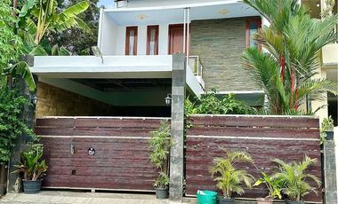 Dijual Rumah 2 Lantai Area Condong Catur Dekat Pakuwon Mall Dan UPN