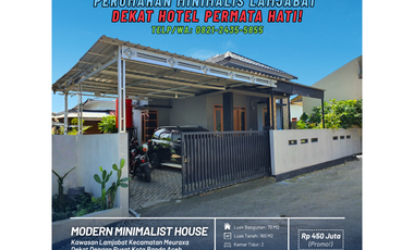 Dijual Rumah Second Terawat di Lamjabat - Lengkap Pagar dan Kanopi!
