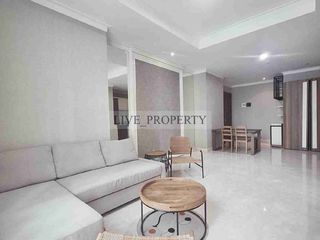 Dijual/disewakan Apartemen Residence 8 1BR, furnished, bersih, rapi, terawat, balkon dan siap huni.