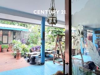 Dijual rumah dengan tanah luas dan halaman belakang luas bisa utk kolam renang di sektor 2 Bintaro Jaya