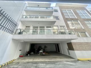 3BR Semi-Furnished Townhouse with Maid’s Quarter & 2-Car Garage at Alpha Village