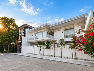 Motivated Seller – Rush Sale 6BR House and Lot with Pool in AFPOVAI Taguig Nr. BGC
