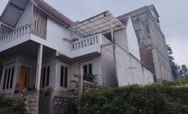 Villa 2 Lantai Luas 120 M2 Kawasan Kampung Hijau,Pakuhaji, Ngamprah  Bandung Barat, Jawa Barat.