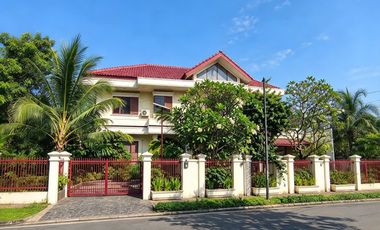 Rumah Luas 887m2 dgn Kolam Renang Seberang Citos Jaksel