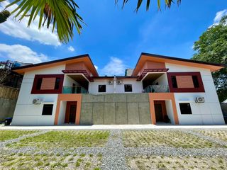 SUPER RUSH SALE FOR SALE 2 UNIT VILLA RESORT IN ANGELES CITY NEAR CLARK