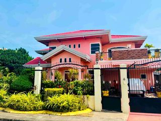Tropical Mediterranean 5 Bedroom House and Lot in Vista Mar Resort Beach Mactan | FREE CAR INCLUDED