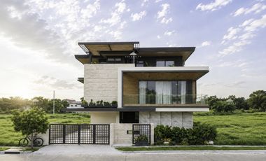 Brand New 3-Storey 5BR House for Sale in The Enclave Alabang, Las Piñas