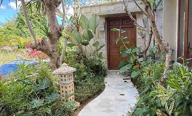 Jual Rumah 2lt Fuenished + Private pool Lokasi di Perumahan area Jimbaran. strategis & nyaman untuk Hunian.1