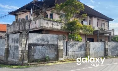 DIJUAL RUMAH GATOT SUBROTO DEKAT TERMINAL UBUNG DI BUNG TOMO DENPASAR