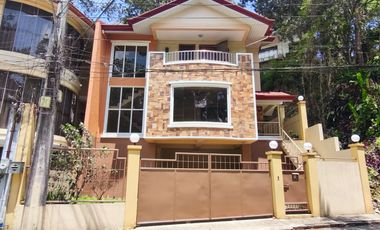 Preowned 3 Storey House and Lot with 4 Bedrooms For Sale Located in Camp 7 Baguio City-JV2