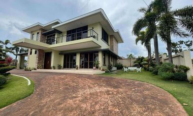 Exclusive Luxury Residence on Two Lots | 5 Bedrooms | Amara, Liloan