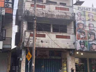Dijual Bangunan Komersial 3,5 Lantai di Gajah Mada Tabanan