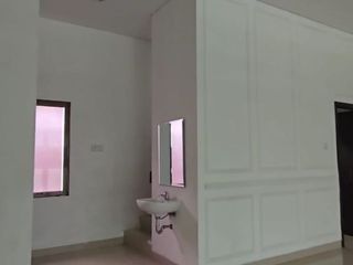 Disewa Ruko di Savoy Jgc, Luas 119 M2 85Jt/Tahun, Jakarta Garden City