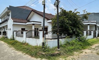 Rumah Hook Harapan Indah 1 Bekasi LT 240 Bebas Banjir SHM