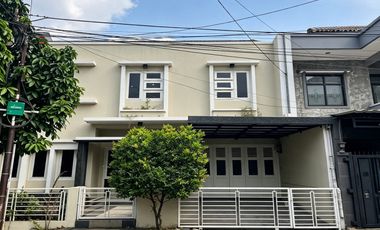 Dijual Rumah Premium Taman Galaxy Bekasi 2,4M