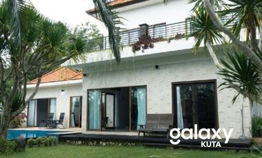 MODERN FREEHOLD VILLA DI BUKIT – 3BR, PRIVATE POOL & LUSH GARDEN