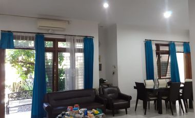 DIJUAL RUMAH 2 LANTAI DI SIDAKARYA, DENPASAR SELATAN, BALI