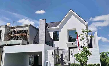 Rumah Mewah di Crown Hills Konsep Eropa Classic Style dekat Pelabuhan Batam Centre