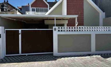 Jual Rumah Baru 2lt Modern minimlis Lokasi Jl Mekar Pemogan Area Zona Kuning strategis untuk hunian