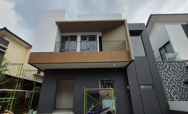 DIJUAL RUMAH POSISI BAGUS HOEK BANCI THE ICON COSMO BSD