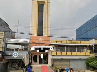Ruko 4 Lantai Siap Pakai Kosong dan Baru Renov Lengkap ada AC di Boulevard Muara Karang Raya Jakarta Utara