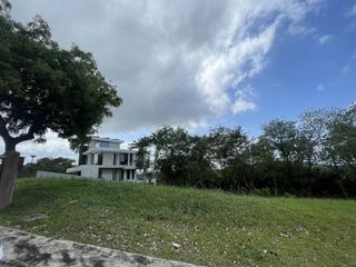 Exclusive Vacant Lot with Golf Rights in Ayala Greenfield Estates