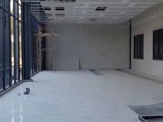 Gudang baru di kawasan industri semarang siap pakai ada loading dock 2 lantai