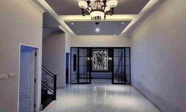 dijual rumah baru renovasi 2,5lt lokasi kebagusan jaksel