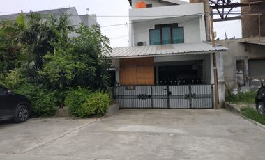 Di Jual Rumah 1.5 Lantai dalam Komplek HII, Kelapa Gading, Jakarta Utara