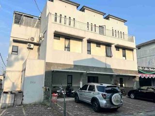 dijual kos exlcusive 3 lt 34 kamar kos roi 10 % Ciputat Tangerang selatan
