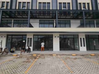 Disewakan Ruko baru Districk botanica