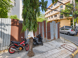 306 sqm Development Lot for Sale in Makati City at ₱68.85M