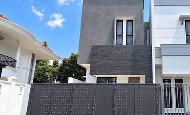 Dijual Rumah Citra Garden 2 Ext Jakarta Barat, LT 112 m², Posisi Hook Bebas Banjir