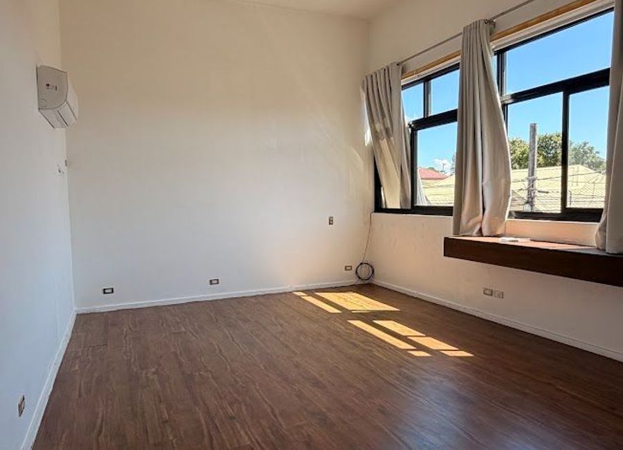 5 Bedrooms House and Lot in NSHA BF Paranaque For Sale | Lamudi.com.ph