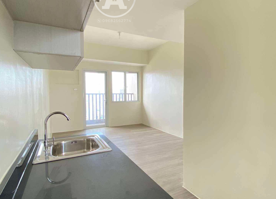 FEW MINUTES WALK TO FEU, UST, UE | Lamudi.com.ph