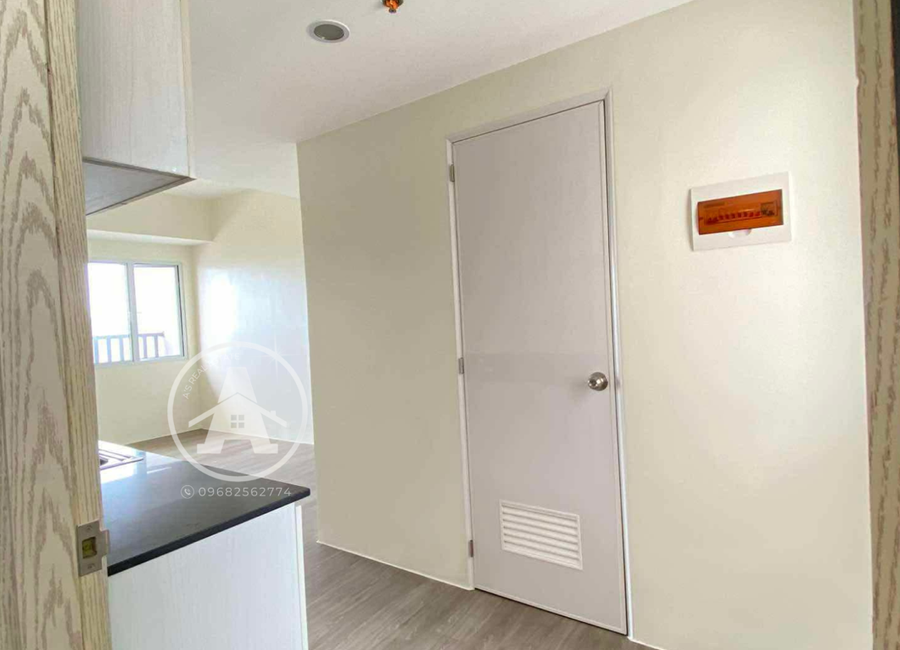 FEW MINUTES WALK TO FEU, UST, UE | Lamudi.com.ph