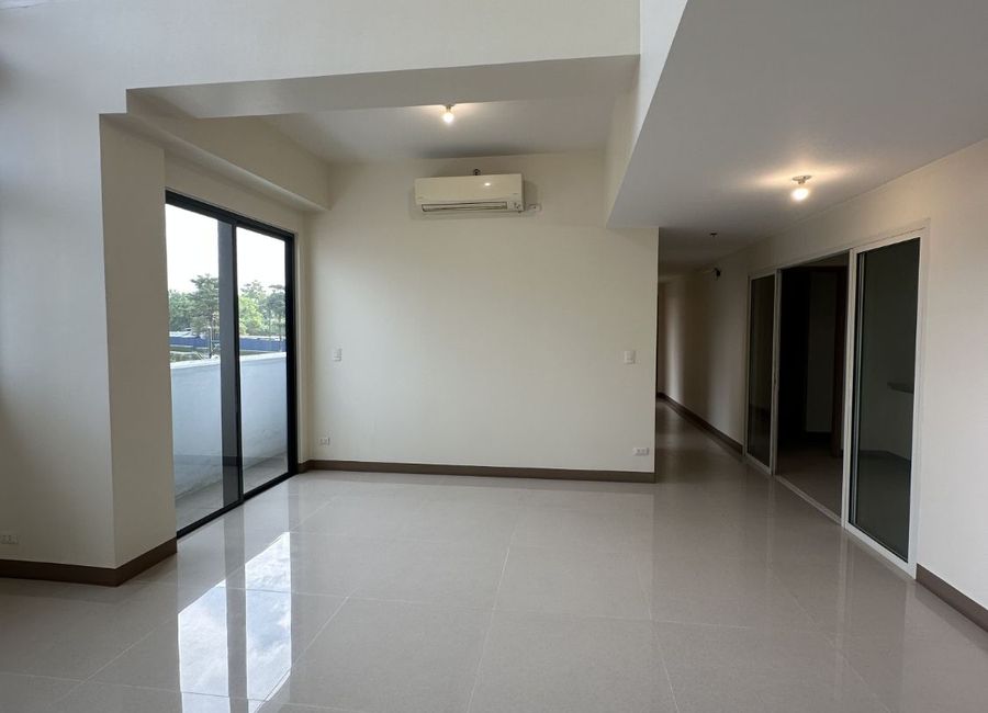 Luxury 3 Bedroom Condo For Sale in The Albany, McKinley West, Taguig ...