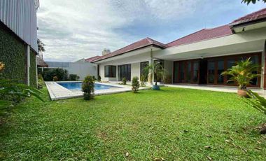 RUMAH DIJUAL SIAP HUNI DI CEPETE FASILITAS PRIVATE POOL