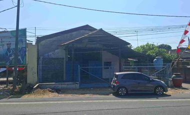 Gudang di jl klaten solo ceper klaten jawa tengah