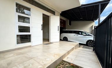 Rumah Mewah 2 Lantai SHM di Pulomas Jakarta Timur
