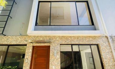 Townhouse for Sale in San Juan - Fully Furnished
