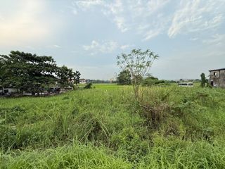 Commercial Lot For Sale in Kawit Wawa Taguig | 10546