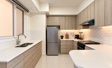2 Bedroom 2BR Condo for Sale in Oak Harbor Residences Parañaque City