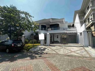 Jual Rumah mewah di Araya 1 Surabaya Timur, full furnished (LN)
