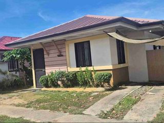 BUNGALOW HOUSE AND LOT FOR SALE INSIDE HIGH END SUBDIVISION NEAR CCLEX