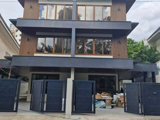 Bel Air Makati Brand New Duplex Unit for lease